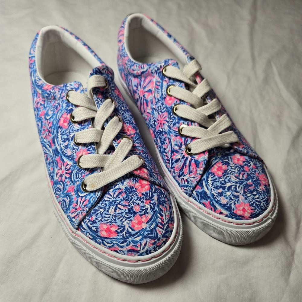 Lilly Pulitzer Abigail Sneaker Size 6.5 Color Blue And Pink Great Condition